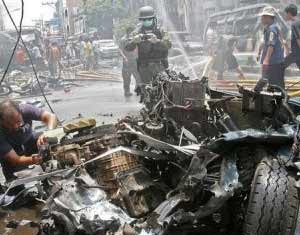 Thaïlande, Islamisme, Attentats: 8 morts et 68 blessés