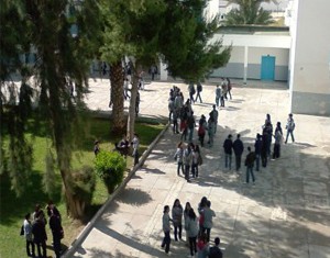 Tunisie –Société : le syndicat de l’enseignement secondaire maintient la grève des notes !