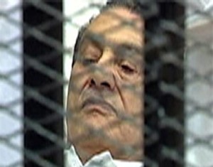 Egypte: Moubarak blanchi des accusations de meurtre et de corruption