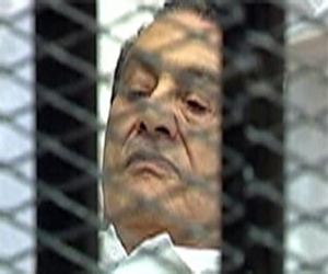 Egypte: Moubarak blanchi des accusations de meurtre et de corruption