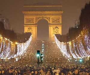 Il fait la fête à Manchester et se réveille dans des toilettes parisiennes !