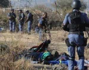 Afrique du sud: 30 mineurs tués par la police