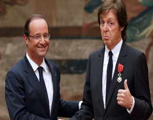 Paul McCartney décoré par François Hollande