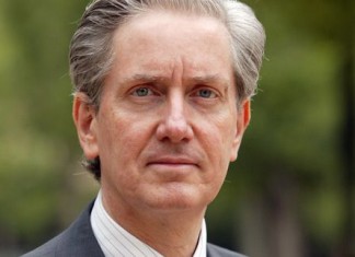 L’ambassadeur de France répond à Rafik Abdessalem