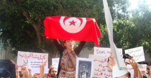 L’Union des écrivains tunisiens solidaire avec le poète Qatari Al-Ajmi