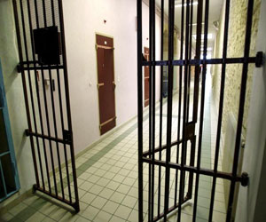 Moncef Marzouki accorde une grâce présidentielle à 689 détenus