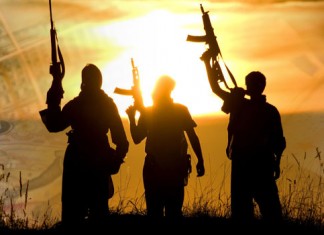 Lotfi Ben Jeddou : Des hommes d’affaires des pays du Golfe financent les terroristes