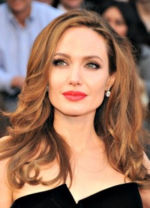 Qui partage désormais le vie d’Angelina Jolie ?