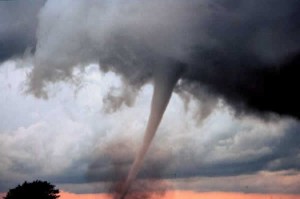 Etats-Unis : De nouvelles tornades font au moins 5 morts dans l’Oklahoma