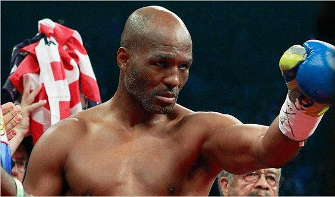 Lourd-légers: à 48 ans, Hopkins toujours champion