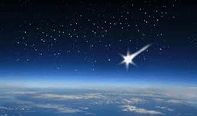 Tsuchinshan-Atlas : la comète qui revient après 80 000 ans atteint son point le plus proche de la Terre