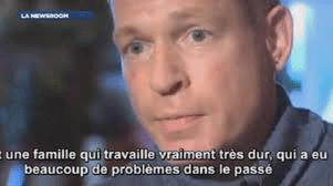 Il vend son restaurant pour sauver sa serveuse atteinte d’une tumeur !