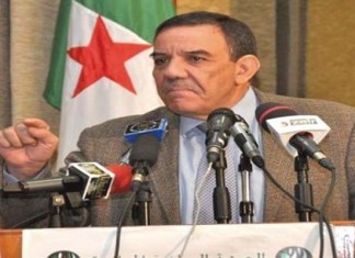 Election présidentielle algérienne: Qui est le candidat Moussa Touati ?