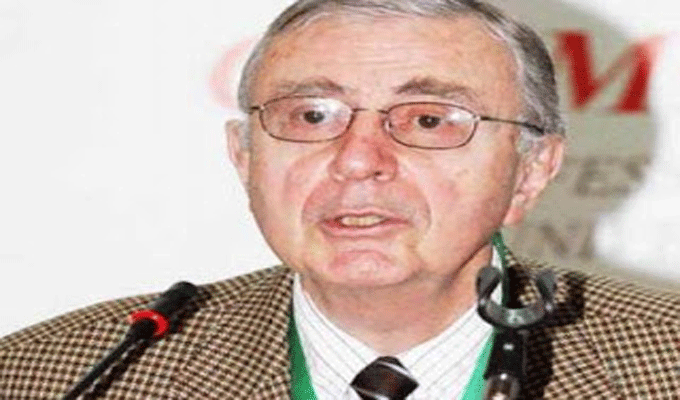 Clement Morre Henry: La transition démocratique en Tunisie avance à petit pas mais sûrement