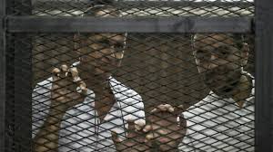 Egypte : Sept à dix ans de prison pour des journalistes d’Al-Jazeera