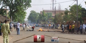 Burkina Faso: L’armée a pris le pouvoir, 30 morts et plus de cent blessés