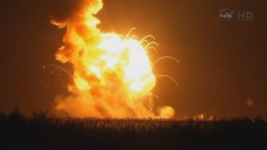 VIDEO-Etats-Unis : Explosion au décollage d’une fusée Antares de la Nasa
