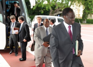 Michel Kafando est le nouveau président intérimaire du Burkina Faso