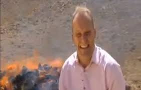 Un journaliste de la BBC complètement drogué malgré lui en plein reportage !