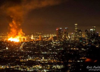 VIDEOS : 2 incendies font rage à Los Angeles