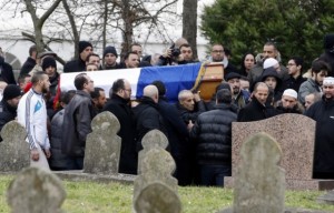 Charlie Hebdo : Ahmed Merabet enterré mardi à Bobiny (VIDÉO)