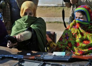 VIDÉO :  Les enseignants du Pakistan seront armés
