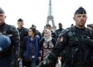 les organisations musulmanes appellent au calme avant la sortie de Charlie Hebdo