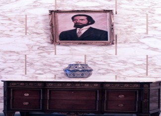 Bourguiba retrouve sa place à Carthage