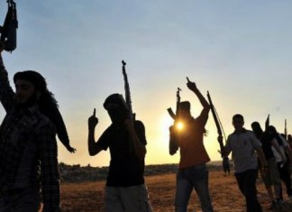 Le retour des djihadistes « repentis » au centre d’une conférence à Tunis