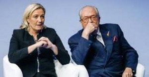 Marine Le Pen suggère à son père d'”arrêter ses responsabilités”
