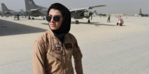 VIDEO : Niloofar Rahmani, première femme pilote en Afghanistan
