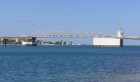 Bizerte: Un navire heurte le pont mobile