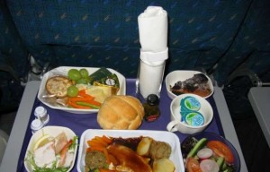 Vous n’arrivez pas à apprécier les repas servis en avion, voici pourquoi