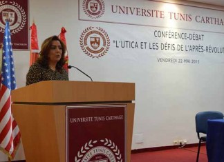 Bouchamaoui à l’UTC: Le commerce parallèle c’est 54% de l’économie tunisienne