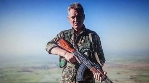 Un acteur quitte les studios hollywoodiens pour combattre l’Etat islamique (VIDÉO)