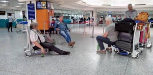 18 bagagistes jugés à partir de mercredi pour vol de bagages à Roissy