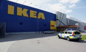 Suède : Un homme et une femme poignardés à mort dans un magasin Ikea