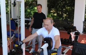 Poutine et Medvedev s’entraînent ensemble!