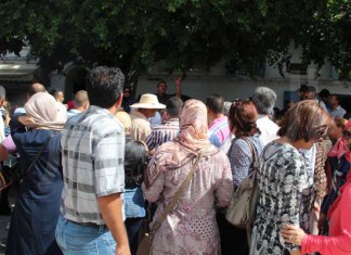 Tunisie: Sit-in des instituteurs et enseignants suppléants à Tozeur