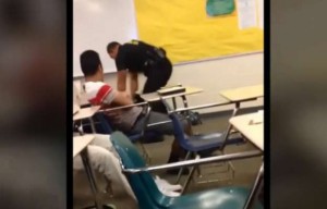 VIDÉO : Une élève noire brutalisée par un policier car elle refusait de quitter la classe