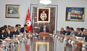 Un conseil ministériel examine l’état d’avancement du projet “Tunisie numérique 2020”