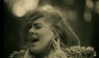 Adele rafle cinq Grammys awards pour son titre Hello
