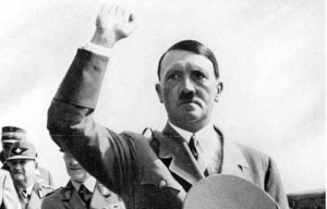 Un rapport médical affirme qu’Hitler n’avait qu’un seul testicule !