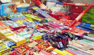Tunisie: Saisie de près de 400 mille pièces d’artifice de contrebande dans deux dépôts à Feriana