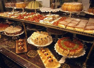 Fêtes de fin d’année : attention aux pâtisseries et aliments périmés en Tunisie