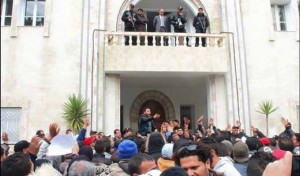 PHOTO – De haut en bas