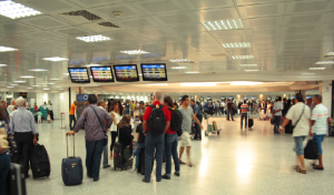 Transport aérien: Smartphones, ordinateurs portables et tablettes non admis en soute