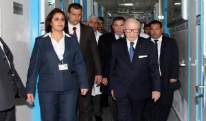 L’hôpital militaire: BCE rend visite au chef du gouvernement Habib Essid