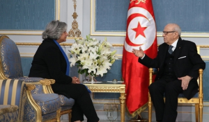 Béji Caïed Essebsi rencontre Basma Khalfaoui