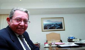 Mansour Moalla présente à Caïd Essebsi une initiative économique pour résorber le chômage